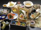 料理：季節の会席プラン（よこ）